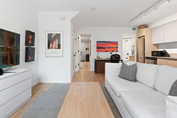 31 528 East 2nd Street, North Vancouver For Sale - image 32