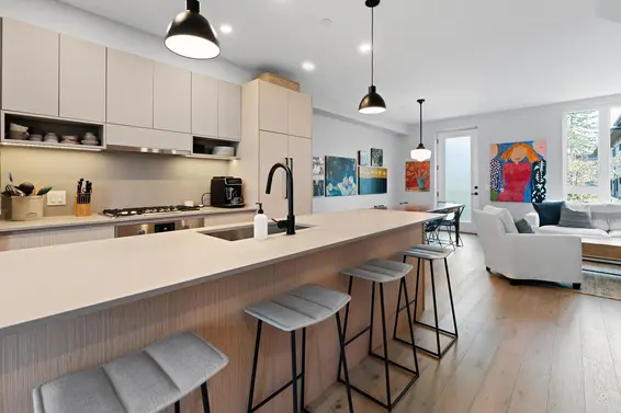 31 528 East 2nd Street, North Vancouver For Sale - image 5