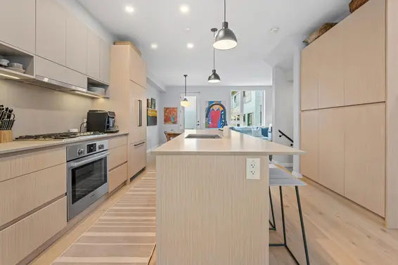 31 528 East 2nd Street, North Vancouver For Sale - image 7