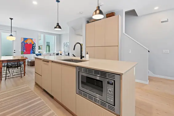 31 528 East 2nd Street, North Vancouver For Sale - image 8