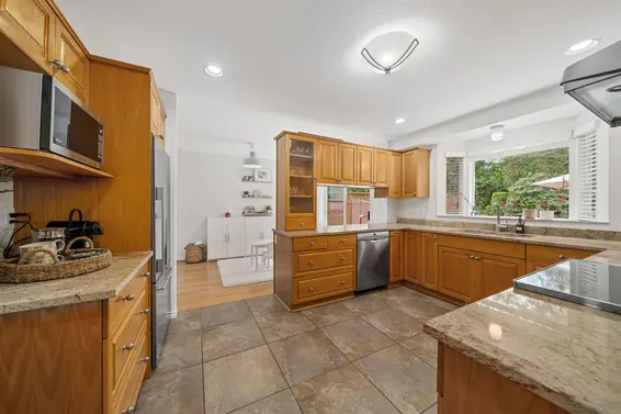 1479 Percy Court, North Vancouver For Sale - image 6