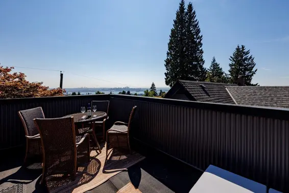 126 East St. James Road, North Vancouver For Sale - image 12