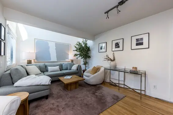 126 East St. James Road, North Vancouver For Sale - image 23