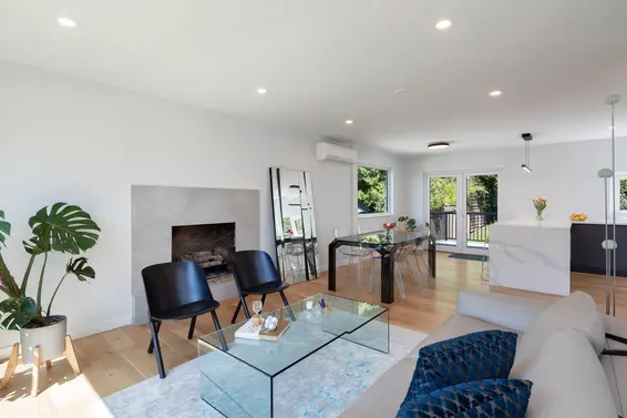2996 Plymouth Drive, North Vancouver For Sale - image 2