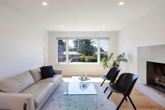 2996 Plymouth Drive, North Vancouver For Sale - image 3