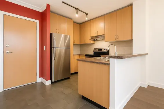 317 580 Raven Woods Drive, North Vancouver For Sale - image 6