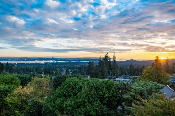 353 Newdale Court, North Vancouver For Sale - image 8