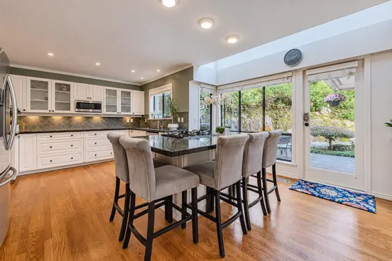 4739 Woodgreen Drive, West Vancouver For Sale - image 10