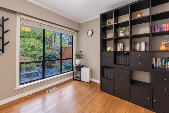 4739 Woodgreen Drive, West Vancouver For Sale - image 30