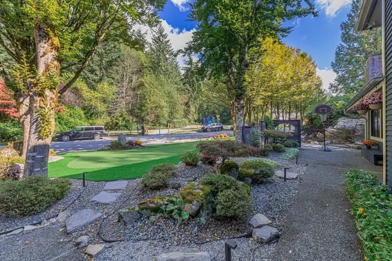 4739 Woodgreen Drive, West Vancouver For Sale - image 37