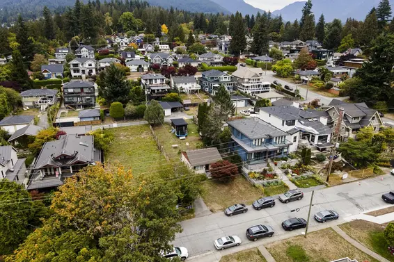 446 East 16th Street, North Vancouver For Sale - image 23