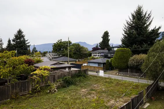 446 East 16th Street, North Vancouver For Sale - image 7