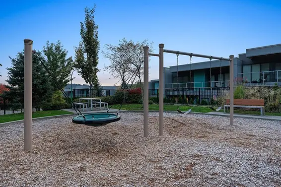 40 3596 Salal Drive, North Vancouver For Sale - image 32