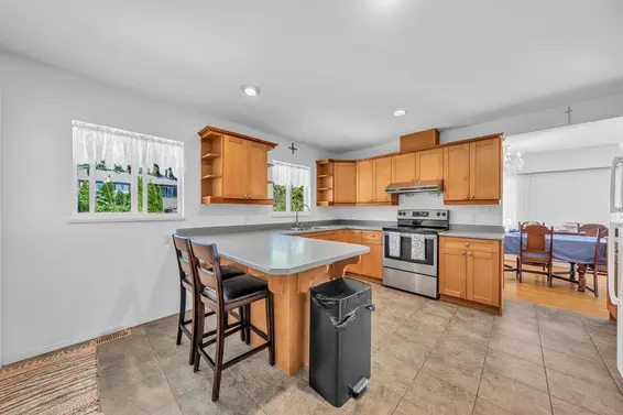 468 Saville Crescent, North Vancouver For Sale - image 11