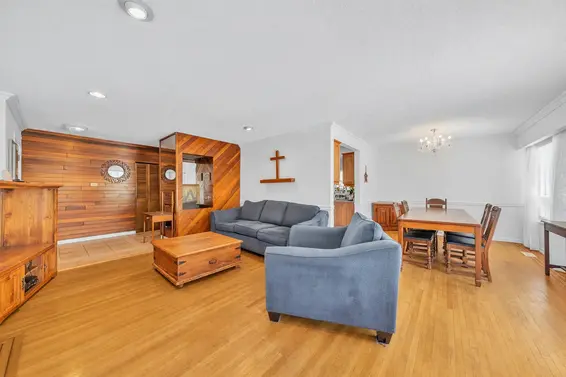 468 Saville Crescent, North Vancouver For Sale - image 19