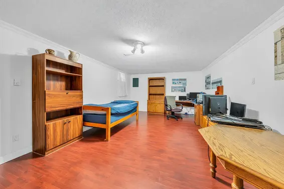468 Saville Crescent, North Vancouver For Sale - image 24