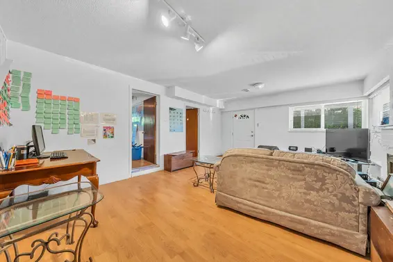 468 Saville Crescent, North Vancouver For Sale - image 25