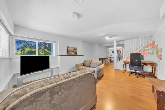 468 Saville Crescent, North Vancouver For Sale - image 27