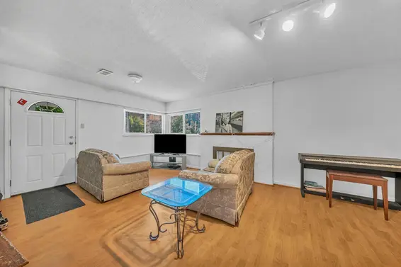 468 Saville Crescent, North Vancouver For Sale - image 28