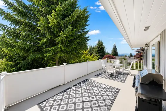 468 Saville Crescent, North Vancouver For Sale - image 3