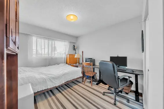 468 Saville Crescent, North Vancouver For Sale - image 9