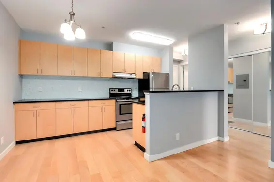 207 1033 St Georges Avenue, North Vancouver For Sale - image 12