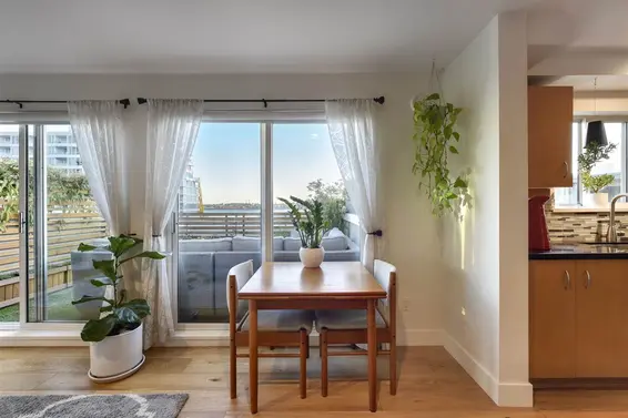 406 108 West Esplanade Street, North Vancouver For Sale - image 4