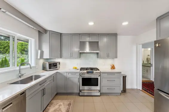 4375 Woodcrest Road, West Vancouver For Sale - image 19