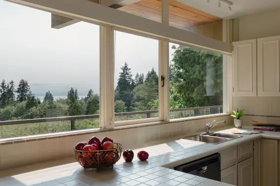 2750 Rosebery Avenue, West Vancouver For Sale - image 14