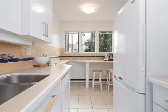 6 251 West 14th Street, North Vancouver For Sale - image 10