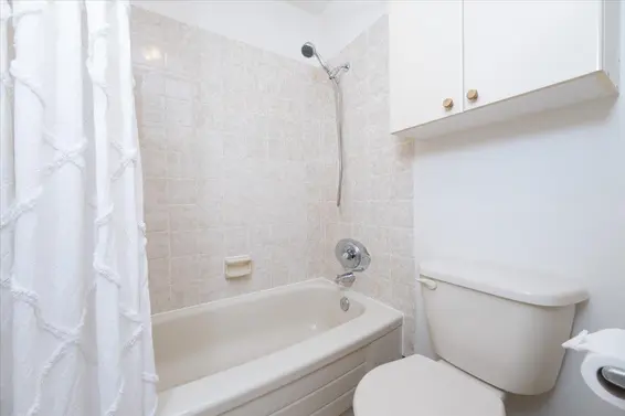 6 251 West 14th Street, North Vancouver For Sale - image 23