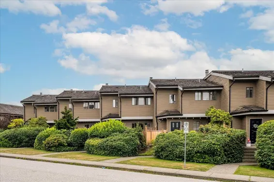 6 251 West 14th Street, North Vancouver For Sale - image 35