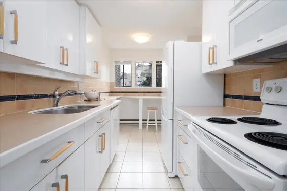 6 251 West 14th Street, North Vancouver For Sale - image 8