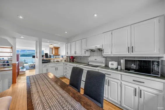 432 Crosscreek Road, Lions Bay For Sale - image 18