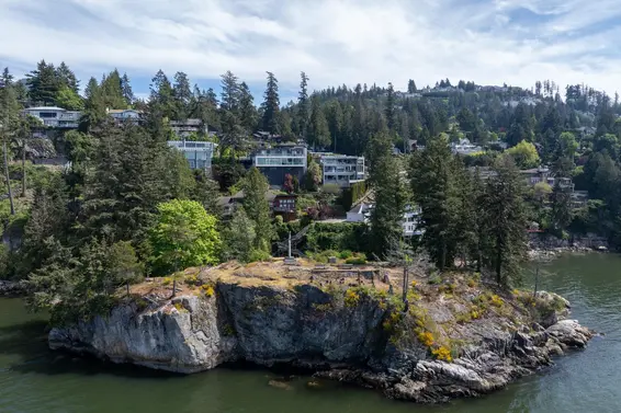 5502 Parthenon Place, West Vancouver For Sale - image 6