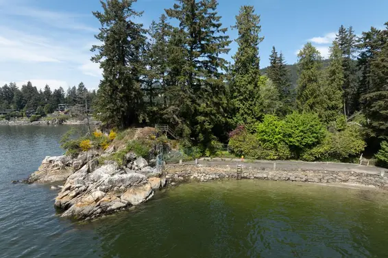 5502 Parthenon Place, West Vancouver For Sale - image 7