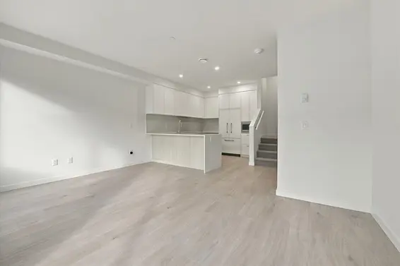 110 954 Lytton Street, North Vancouver For Sale - image 4