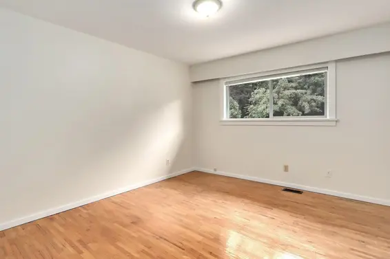 1127 Caledonia Avenue, North Vancouver For Sale - image 21