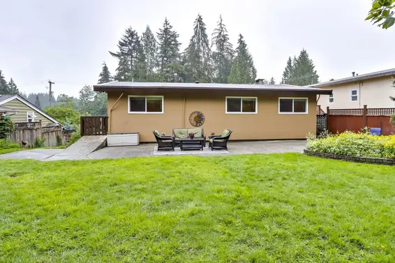 1127 Caledonia Avenue, North Vancouver For Sale - image 35