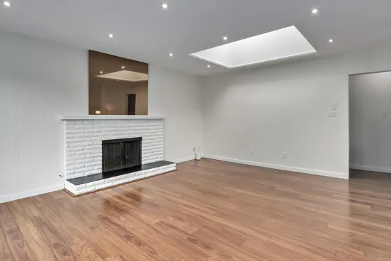 1127 Caledonia Avenue, North Vancouver For Sale - image 4