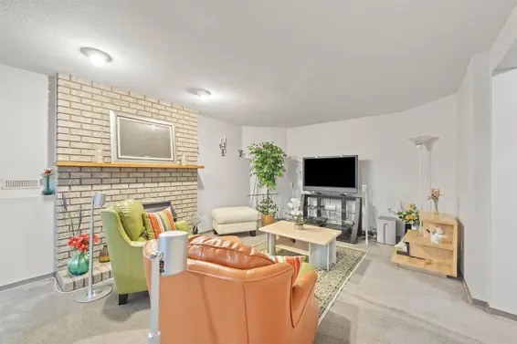 2445 Mowat Place, North Vancouver For Sale - image 19