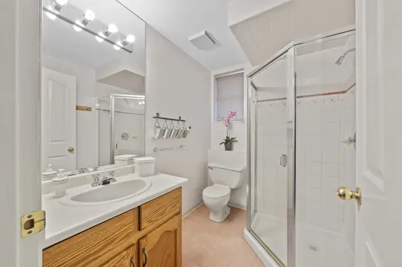 2445 Mowat Place, North Vancouver For Sale - image 23