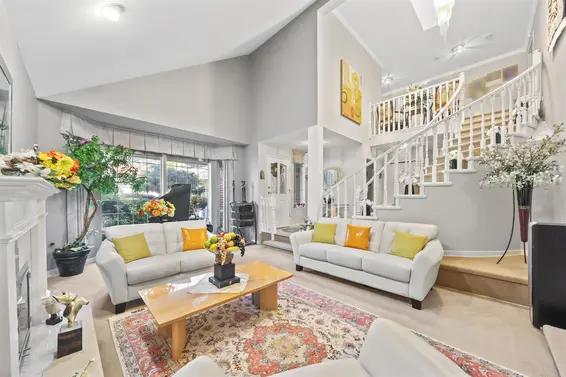 2445 Mowat Place, North Vancouver For Sale - image 3