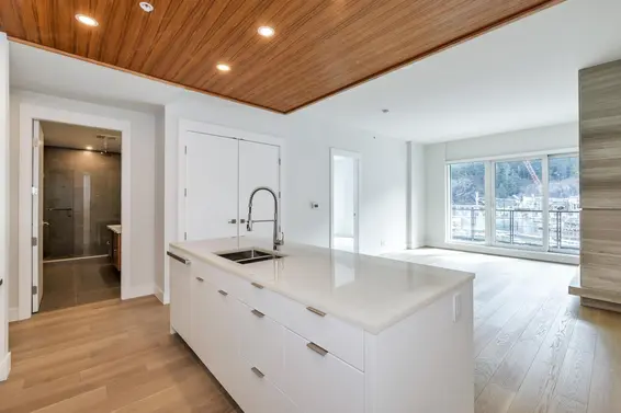 305 6707 Nelson Avenue, West Vancouver For Sale - image 4