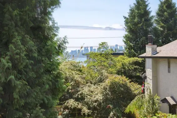 11 249 East 4th Street, North Vancouver For Sale - image 2