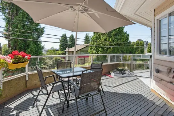 11 249 East 4th Street, North Vancouver For Sale - image 3