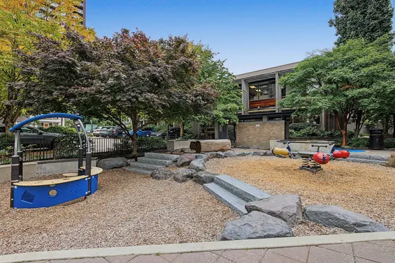 408 158 West 13th Street, North Vancouver For Sale - image 18