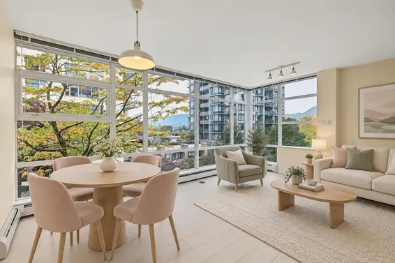 408 158 West 13th Street, North Vancouver For Sale - image 2