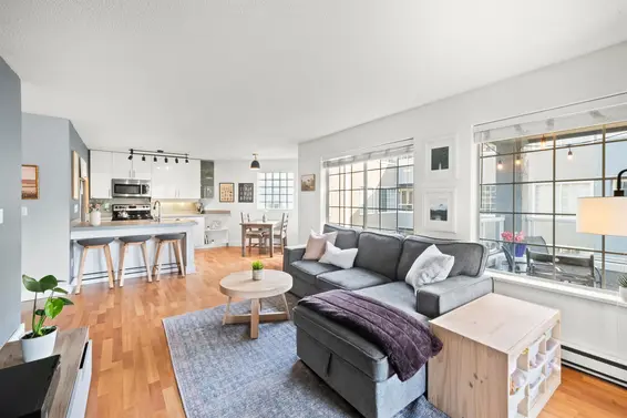 202 125 West 18th Street, North Vancouver For Sale - image 2