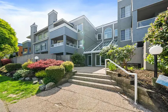 202 125 West 18th Street, North Vancouver For Sale - image 24